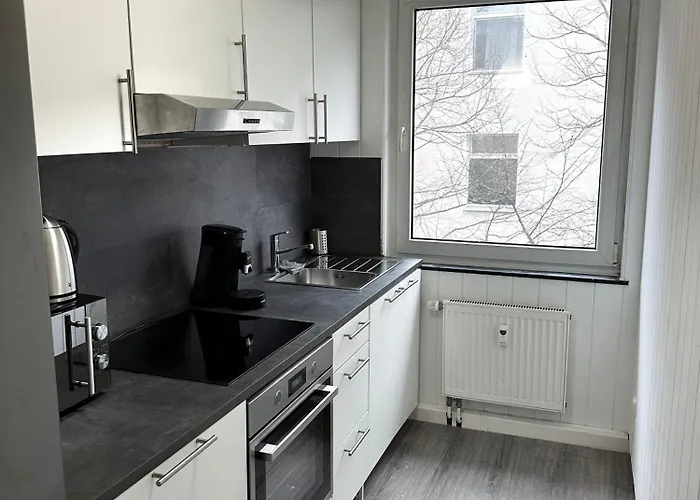 Beautiful Flat With Living And Kitchen Sleeps 4p On Separate Beds And 2p On Sofa * Έσσεν