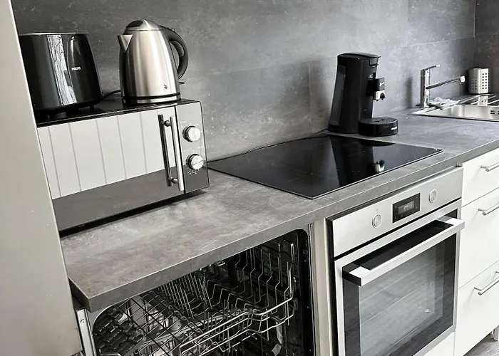 Beautiful Flat With Living And Kitchen Sleeps 4p On Separate Beds And 2p On Sofa Έσσεν